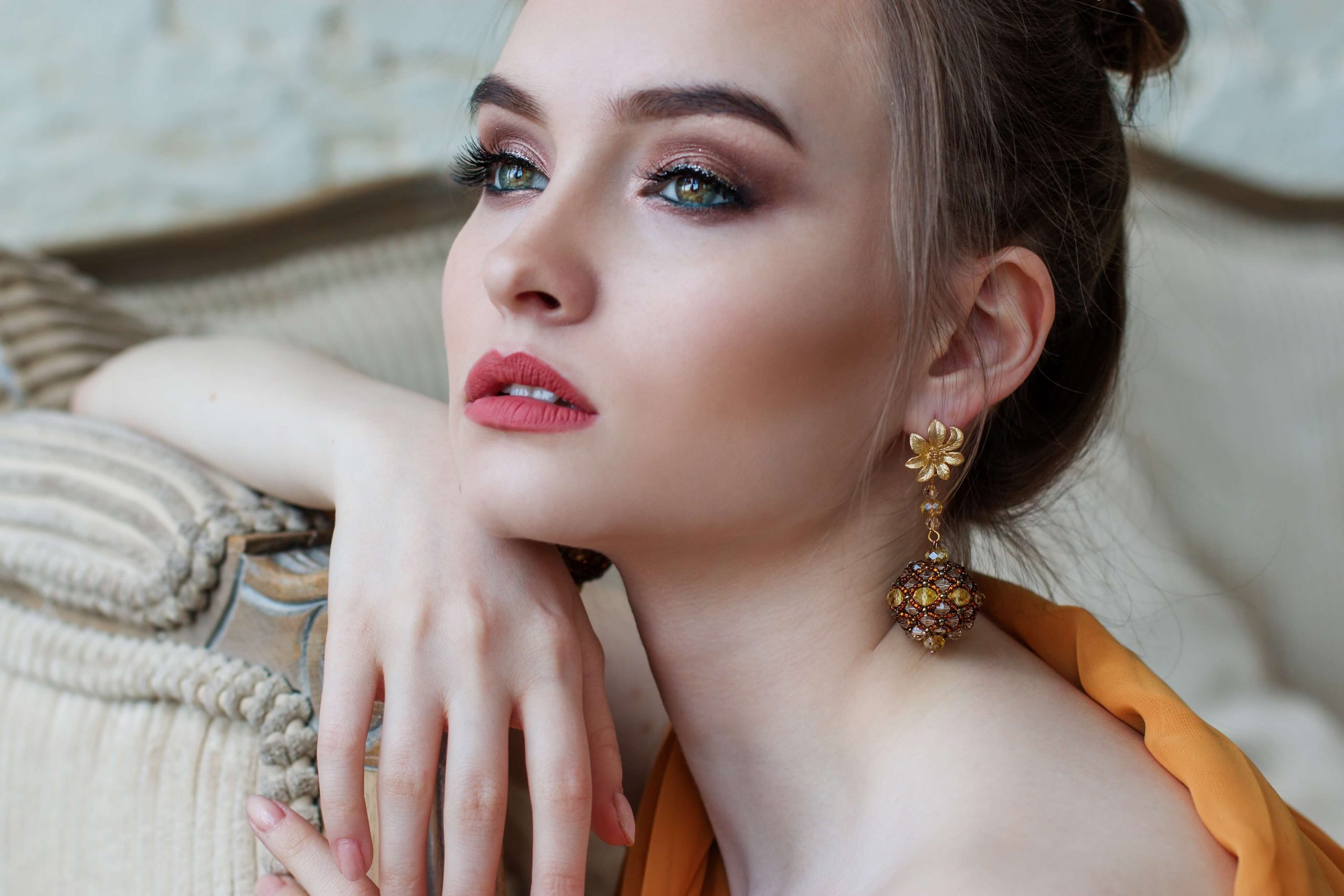 How to turn liquid foundation into airbrush makeup