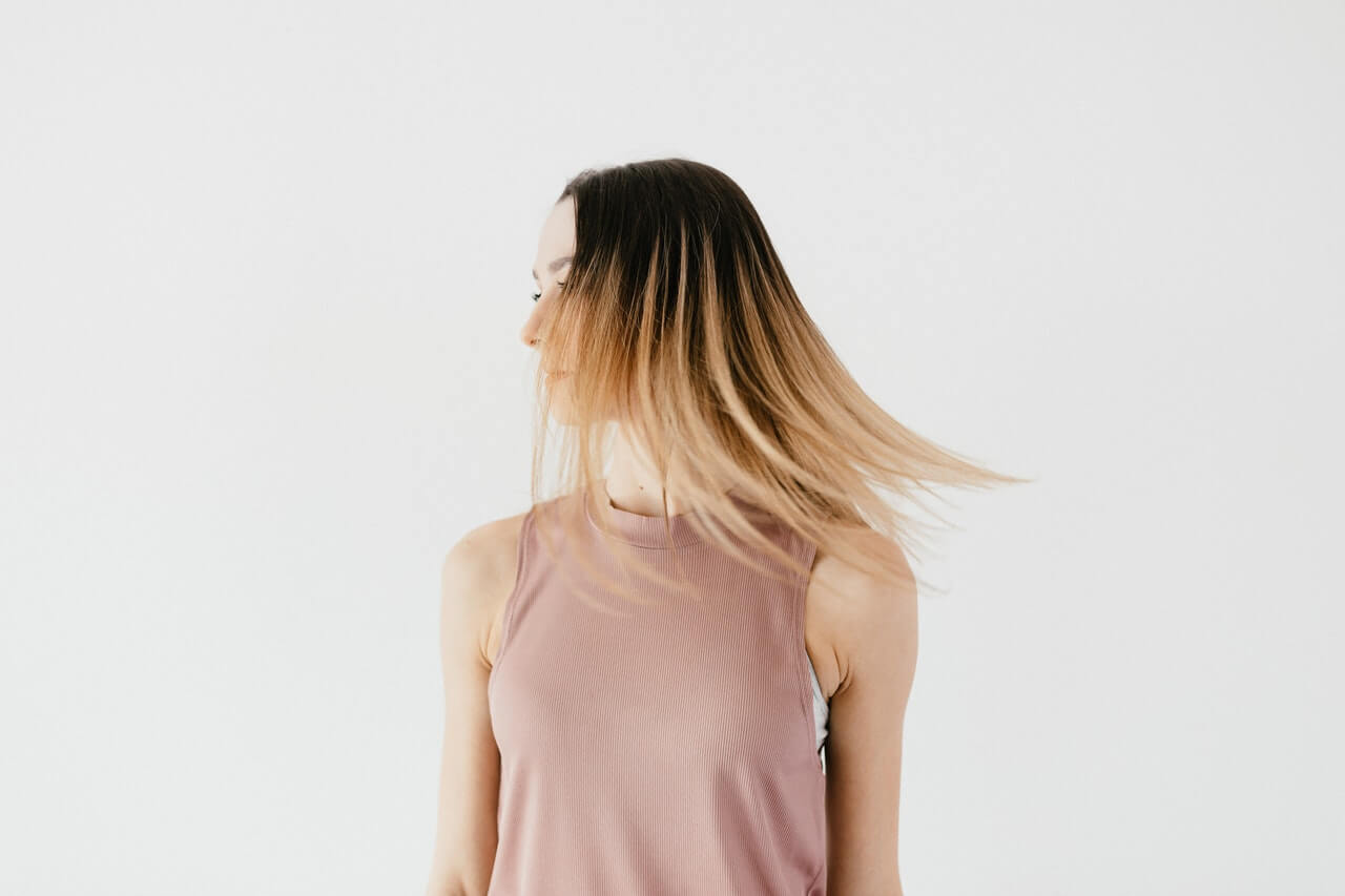 Can you dye your hair with coconut oil still in your hair