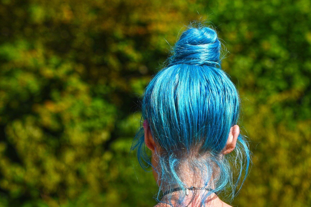 Can you dye your hair after stripping it