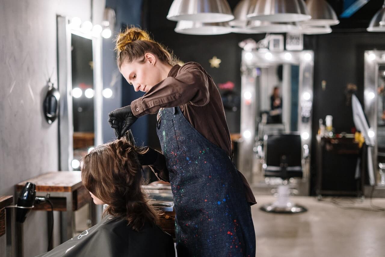What conditioner should you use to dilute hair dye and why should you dilute at all