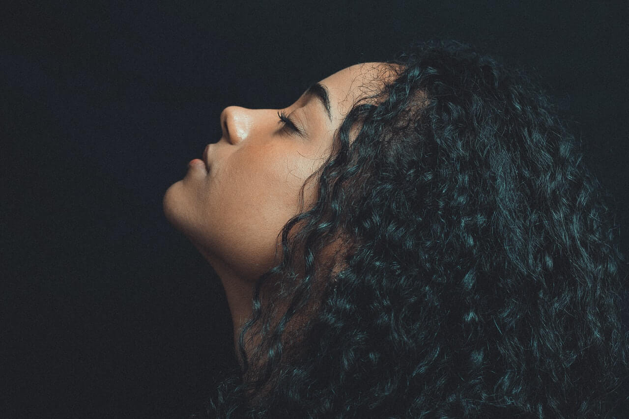 Is There a Difference between White Curly Hair and Black Curly Hair