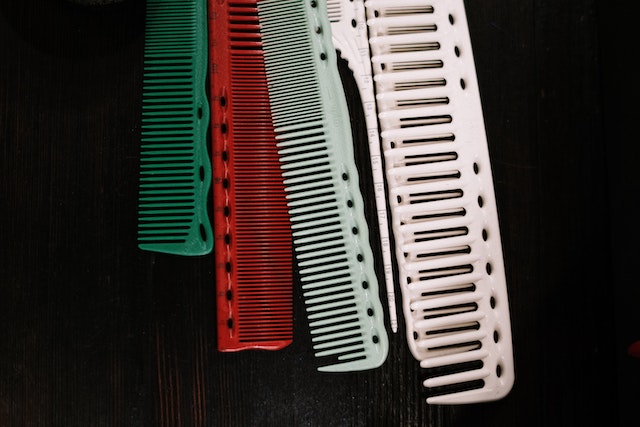 different kinds of combs