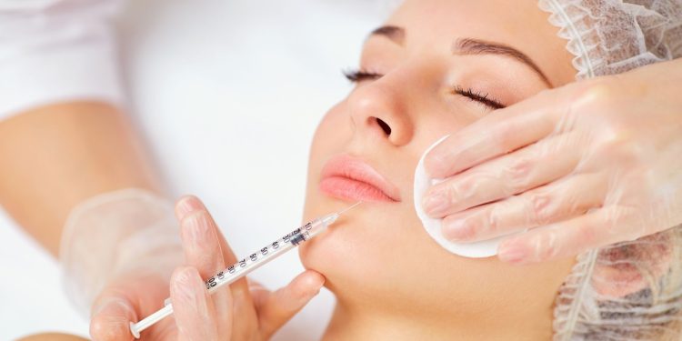 9 Ways to Combat the Signs of Aging Without Surgery
