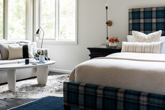 How a Handyman in Buffalo NY Can Revamp Your Bedroom with Bookcases